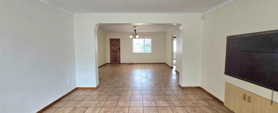 3 Bedroom Property for Sale in Franskraal Western Cape